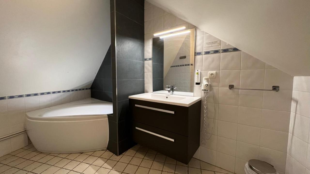 Logis Hotel Volcan Sancy Nébouzat Eksteriør billede