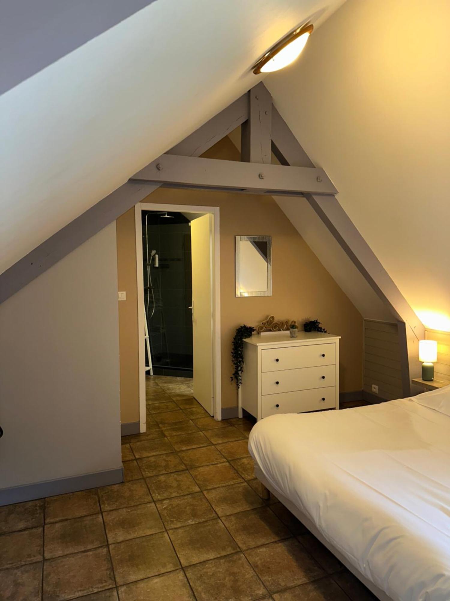 Logis Hotel Volcan Sancy Nébouzat Eksteriør billede