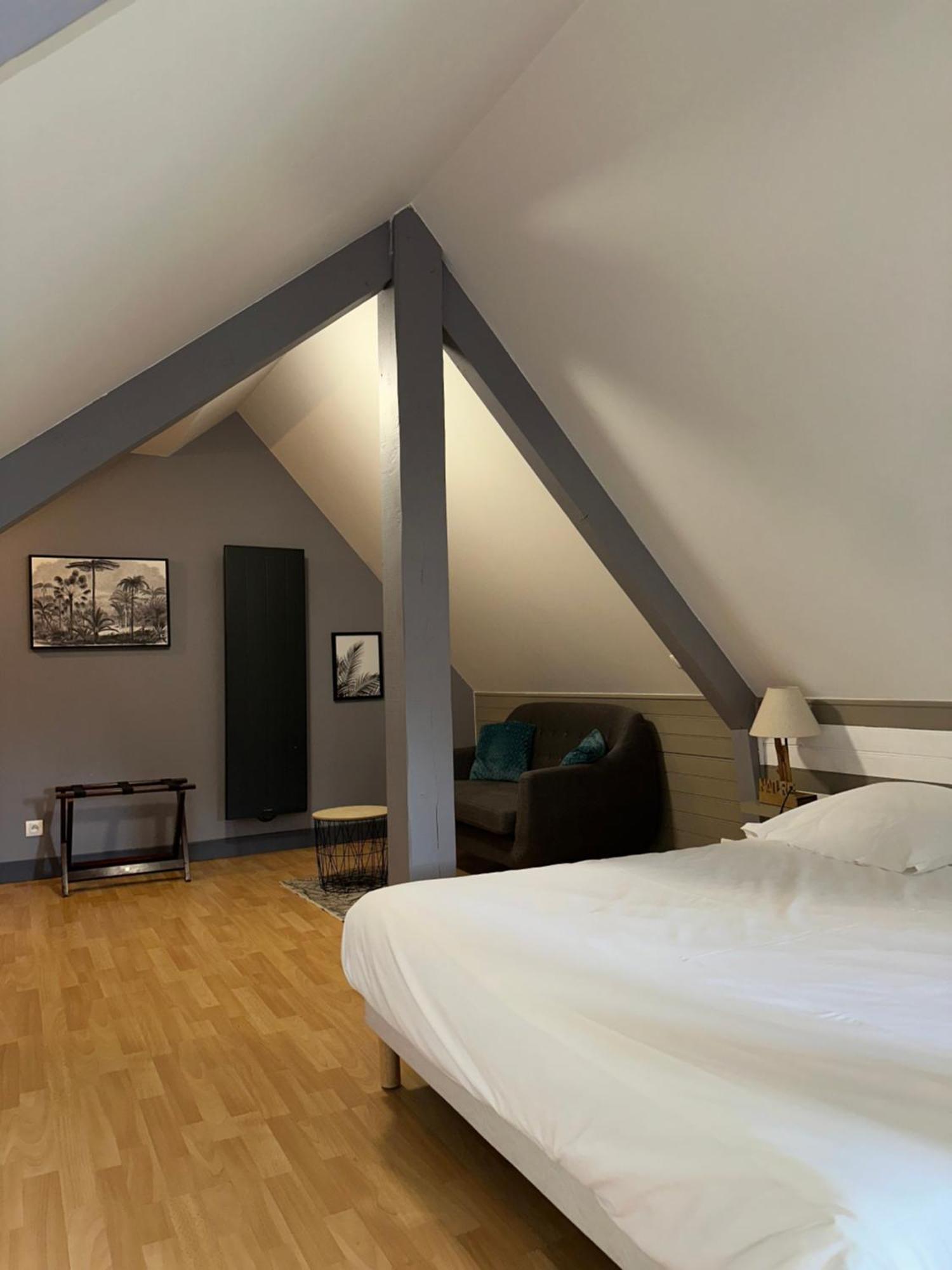 Logis Hotel Volcan Sancy Nébouzat Eksteriør billede